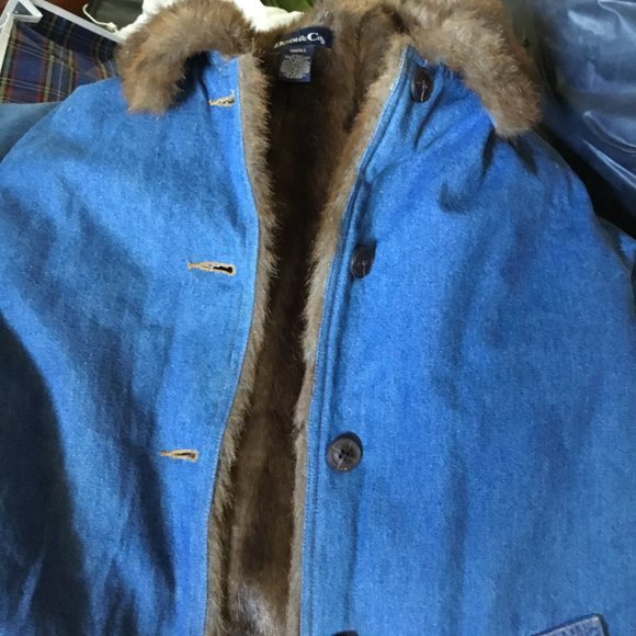 Denim and Company size small faux fur lined denim coat. SIZE S - Picture 4 of 7